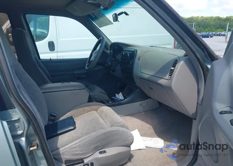 1995 Ford Explorer from USA, damaged, VIN 1FMDU32X3SZA95827